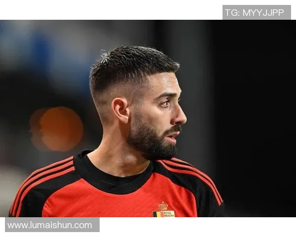 拉伊科维奇的传奇之路：从默默无闻到世界瞩目的足球明星